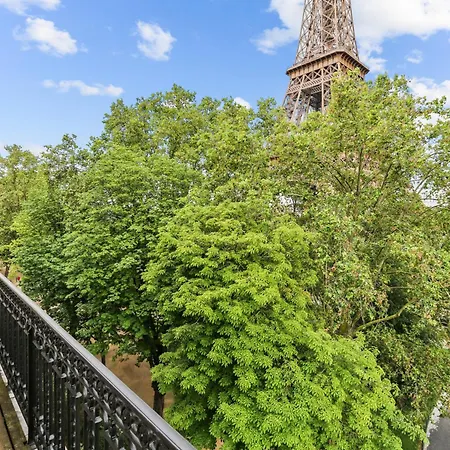 Le Magnifique Tour Eiffel Apartment *
