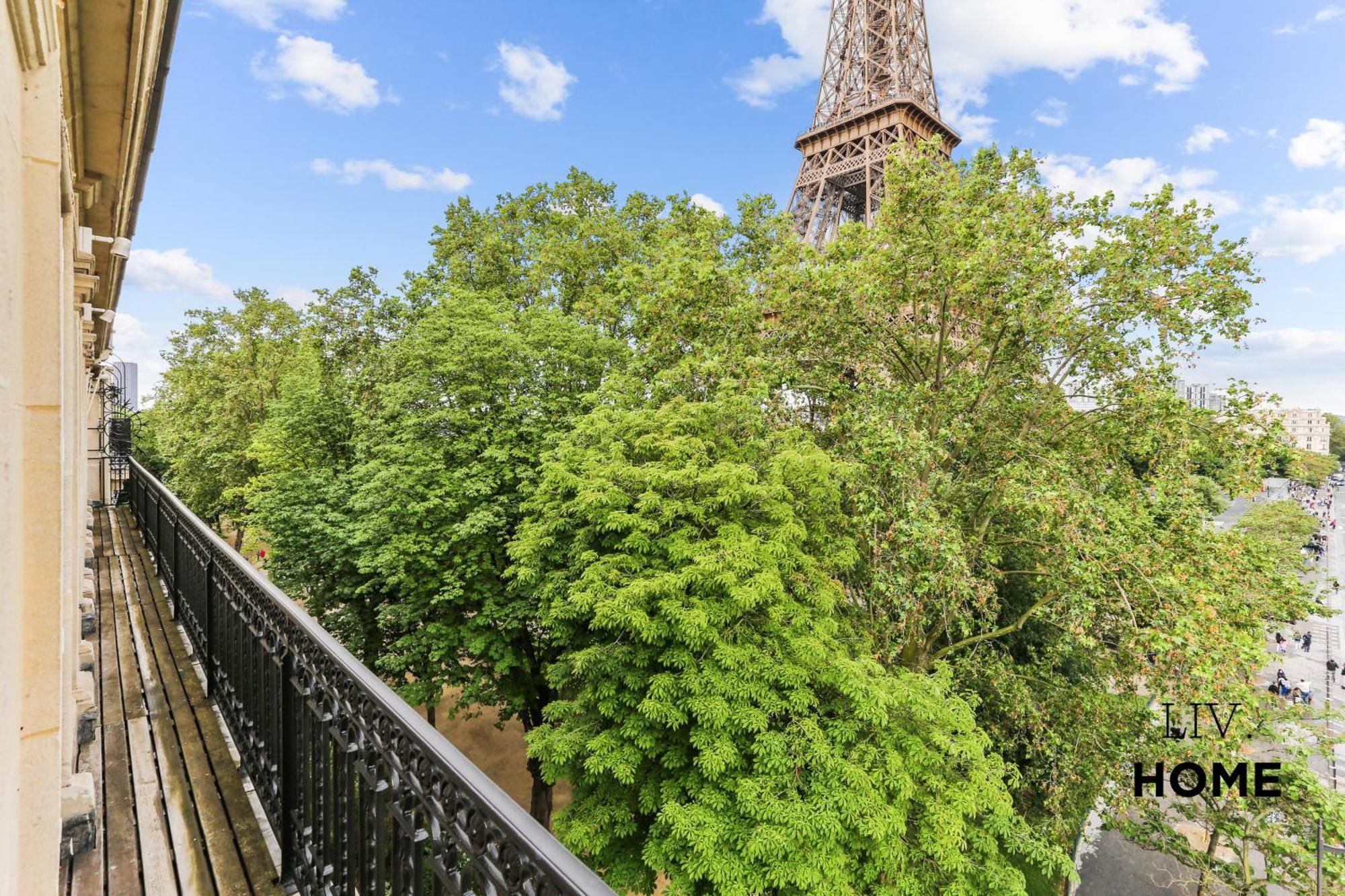 Le Magnifique Tour Eiffel Apartment *